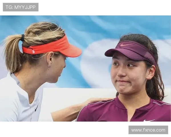 好久不见！莎拉波娃亮相湖人赛场